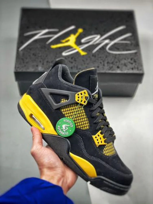 Air Jordan Retro 4 Thunder from Nikee.
